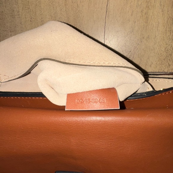 Chloè Faye Crossbody - Picture 10 of 10